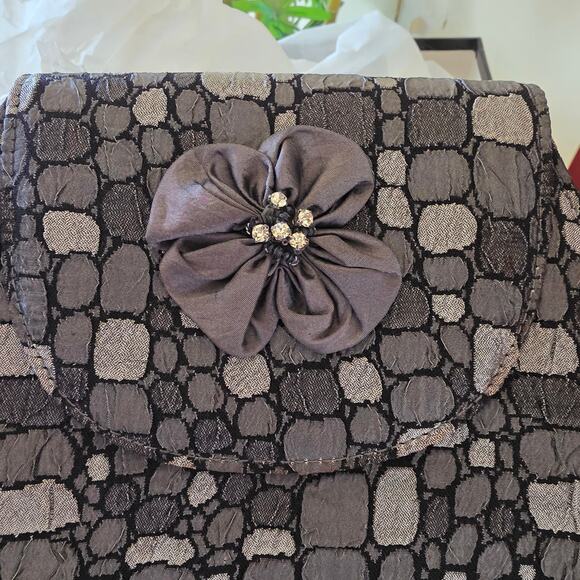 NWT Elite Champagne black grey‎ pebble hat and purse set main image 9